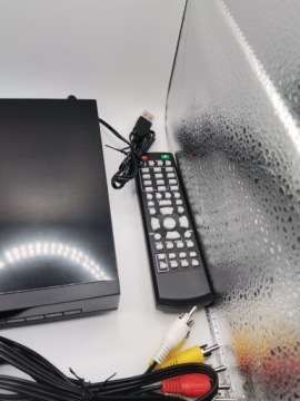 Мини-DVD-плеер Amazon Basics