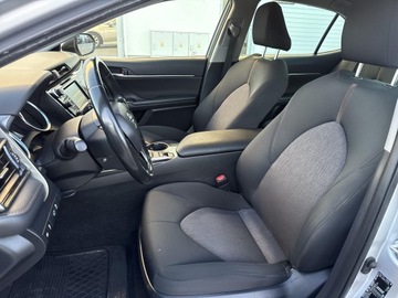 Toyota Camry IX Sedan 2.5 Hybrid Dynamic Force 218KM 2019 Toyota Camry 2.5 Hybrid Comfort CVT 2.5 Hybrid Com, zdjęcie 12