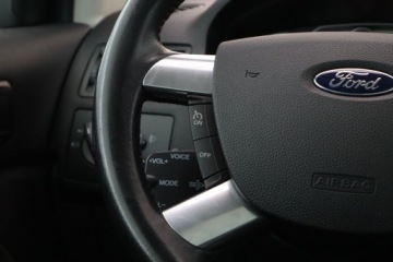 Ford Kuga I 2.0 Duratorq TDCi 140KM 2012 Ford Kuga 2.0 TDCi, 4X4, Skóra, Navi, Xenon, zdjęcie 16