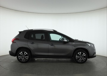 Peugeot 2008 I SUV Facelifting 1.2 PureTech 82KM 2018 Peugeot 2008 1.2 PureTech, Salon Polska, zdjęcie 5