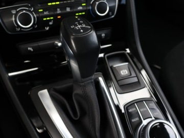 BMW Seria 2 F22-F23-F45-F46 Gran Tourer 218d 150KM 2016 BMW 2 Active Tourer 218d Active Tourer, zdjęcie 18