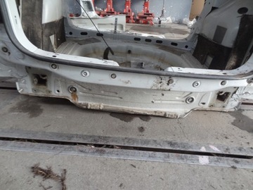 ЗАД ЧЕТВЕРТЬ ЛЕВАЯ ПРАВАЯ ЗАДНЯЯ РЕМЕНЬ СТЕНА ПОЛА ВАННА SKODA KAROQ 17-57A