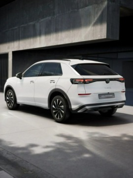 Volkswagen T-Roc I SUV Facelifting 1.5 TSI ACT 150KM 2026 Volkswagen T-Roc Wersja Life 1.5 eTSI 150 KM DSG, zdjęcie 10