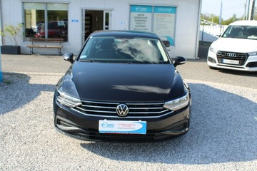 Volkswagen Passat B8 Limousine Facelifting 2.0 TDI SCR 150KM 2021 Volkswagen Passat ESSENCE LED F-vat, zdjęcie 2