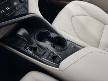 Toyota Camry IX Sedan 2.5 Hybrid Dynamic Force 218KM 2022 Toyota Camry Comfort Kamera cofania Ele. Fotele CarPlayAndroid Auto LED, zdjęcie 26