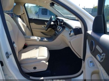 Mercedes GLC C254/X254 2022 Mercedes-Benz GLC 300 4Matic 2022 2.0l 2.0 Benzyna 255KM, zdjęcie 14