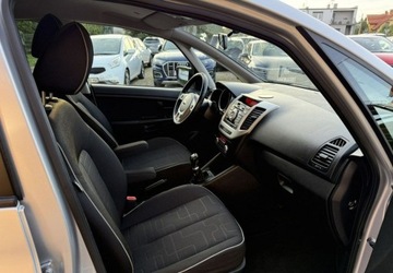 Kia Venga Mikrovan 1.6 DOHC CVVT 125KM 2015 Kia Venga 1,6 125KM Klimatronik Sewis 1Wlasciciel 1.6 Benzyna 125KM, zdjęcie 21