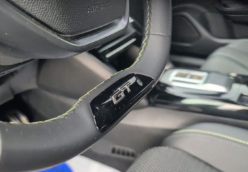 Peugeot 2008 II SUV Facelifting 1.2 Hybrid 145 145KM 2025 Peugeot 2008 II (2019-) mHev Zadbany 145KM SalonPL FV23 Kredyt 0 Leasing o, zdjęcie 15