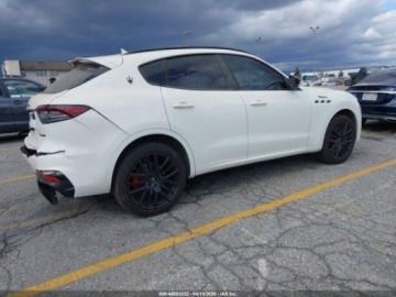 Maserati Levante 2022 Maserati Levante Modena 2022 3.0 Benzyna 424KM, zdjęcie 5