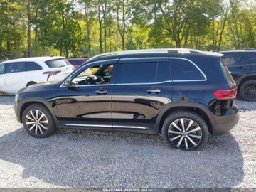 Mercedes GLB 2021 Mercedes-Benz GLB 250 4Matic 2021 2.0l 2.0 Benzyna 221KM, zdjęcie 2