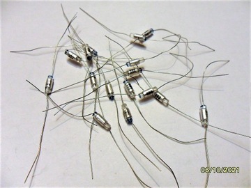 Kondensator KsF-020 390 pF / 25 V - 20 szt.
