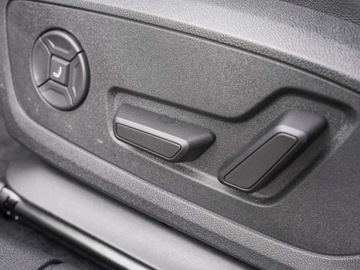 Audi A3 8Y 2025 AUDI A3 TFSI S Line quattro Sportback Hatchback 2.0 (204 KM) 2025, zdjęcie 4