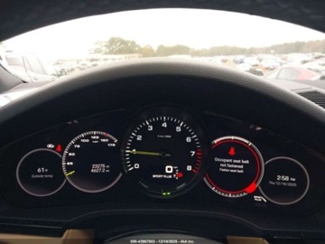 Porsche Cayenne III 2023 Porsche Cayenne E-Hybrid Platinum Edition 2023 3.0 Hybryda 335KM, zdjęcie 10