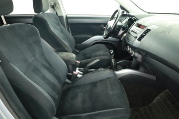 Mitsubishi Outlander II 2.0 DID DOHC 140KM 2008 Mitsubishi Outlander 2.0 DI-D, Salon Polska, 4X4, zdjęcie 6