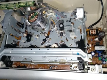 Видеомагнитофон Philips VR540, красивая картинка, ДИСТАНЦИОННЫЙ!