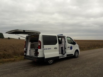 Renault Master IV Furgon FWD 2.3 dCi 150KM 2015 Renault Master 150KM AMBULANS KAMPER, zdjęcie 37