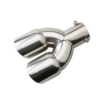 Серебристый, двойной, наклонный наконечник выхлопной системы.