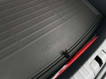 Skoda Octavia IV Liftback 2.0 TDI 150KM 2024 Skoda Octavia Selection 2,0 TDI 150 KM Autom. Skora, swiatla Matrix, 2.0, zdjęcie 10