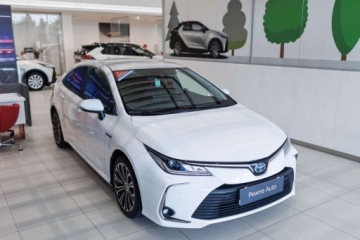 Toyota Corolla XII Sedan 1.8 Hybrid 122KM 2021 Toyota Corolla 1.8 Hybrid Comfort Style Tech 1.8 Hybryda 122KM, zdjęcie 2