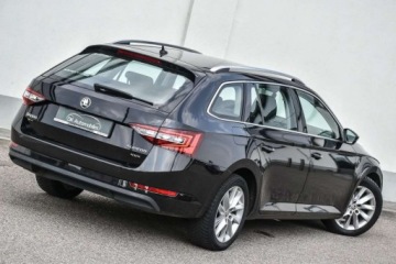 Skoda Superb III Kombi 2.0 TDI 190KM 2018 Skoda Superb SKODA SUPERB STYLE 2.0TDI 190KM 4x4 LED ACC Navi Gwarancja 12, zdjęcie 35