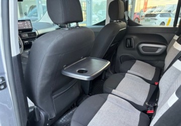 Citroen Berlingo III Osobowy M Facelifting 1.5 BlueHDi 102KM 2024 Citroen Berlingo 1.5 BlueHDi 100KM Plus XL Pakiet Komfort i Style KameraSa, zdjęcie 13