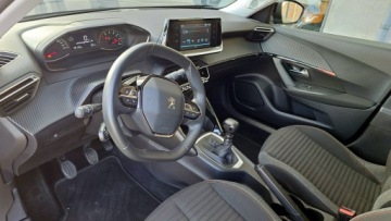 Peugeot 2008 II SUV 1.2 PureTech 100KM 2021 Peugeot 2008 2021 Rok Bogate wyposażenie, zdjęcie 13