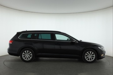 Volkswagen Passat B8 Variant 2.0 TDI 150KM 2014 VW Passat 2.0 TDI, Automat, Navi, Klima, zdjęcie 5
