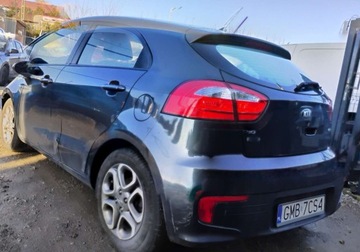 Kia Rio III 2015 Kia Rio 2015r, 1.1 CRDI. Lekko uszkodzony lewy przod. Jezdzi 1.1 Diesel, zdjęcie 3