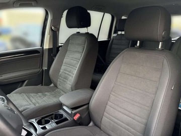 Volkswagen Touran III 1.5 TSI EVO 150KM 2023 Volkswagen Touran EVO Highline DSG Kamera Cofania ACC 7 Miejsc Faktura, zdjęcie 9