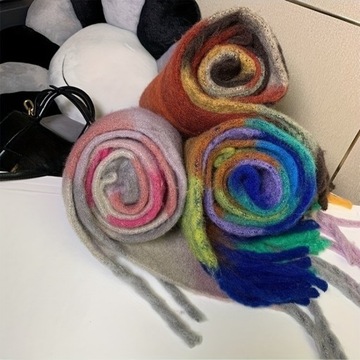 Толстый шарф в стиле бохо с имитацией мохера радужного цвета и бахромой