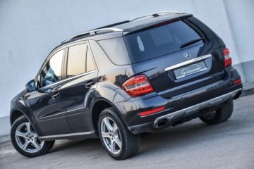 Mercedes Klasa M W164 Off-roader Facelifting 3.0 V6 (300 CDI BlueEFFICIENCY) 204KM 2011 Mercedes-Benz ML MERCEDES ML 300 CDI 4-MATIC GRAND-EDITION Xenon Skory Gwa, zdjęcie 8