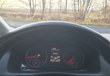 Volkswagen Touran II 1.6 TDI 105KM 2011 Volkswagen Touran Volkswagen Touran 1.6 TDI DPF BlueMot Comfortline 1.6, zdjęcie 12