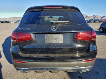 Mercedes GLC C253 2021 Mercedes-Benz GLC 300 2021 2.0 Benzyna 255KM, zdjęcie 2