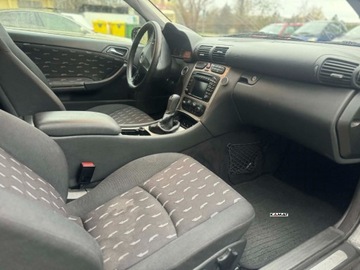 Mercedes Klasa C W203 Coupe W203 1.8 129KM 2001 Mercedes-Benz Klasa C Mercedes-Benz C180 W203 2,0 Benzyna LPG Zamiana 2.0, zdjęcie 2