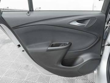 Opel Astra K Sportstourer Facelifting 1.2 Turbo 130KM 2021 Opel Astra GD449YV#1.2 T Edition 2 stref klima, zdjęcie 21