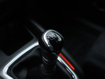 Nissan Qashqai II Crossover 1.2 DIG-T 115KM 2014 Nissan Qashqai 1.2 DIG-T, Salon Polska, zdjęcie 15