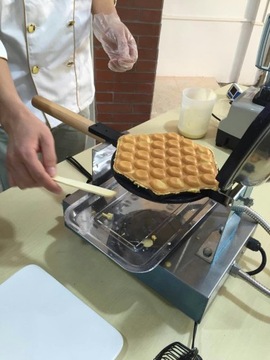 профессиональная вафельница с пузырьками