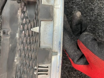 FORD C-MAX MASKA MŘÍŽKA CHLADIČŮ 3M51-R8138