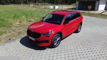 Skoda Kodiaq I SUV Facelifting 2.0 TDI SCR 200KM 2022 Skoda Kodiaq 2.0 TDI 4x4 Sportline DSG 200KM 2022r Przestronny i nowoczesny, zdjęcie 3