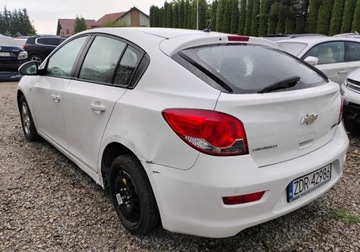 Chevrolet Cruze Sedan 1.8 16V DOHC 141KM 2012 Chevrolet Cruze 2012r, 1.8 Benzyna LPG. Lekko uszkodzony prawy tyl. Jezdz, zdjęcie 3