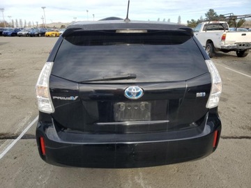 Toyota Prius III 2012 Toyota Prius V 2012 1.8l 1.8 Hybryda 98KM, zdjęcie 2
