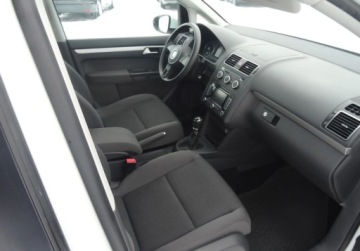 Volkswagen Touran II 1.2 105KM 2014 Volkswagen Touran 1.2 TSI 105KM 7 Foteli Serwis Oplacony Super Stan, zdjęcie 12