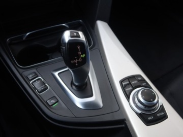 BMW Seria 3 F30-F31-F34 Touring Facelifting 2.0 318d 150KM 2015 BMW 3 318 d, Automat, Navi, Klima, Klimatronic, zdjęcie 17
