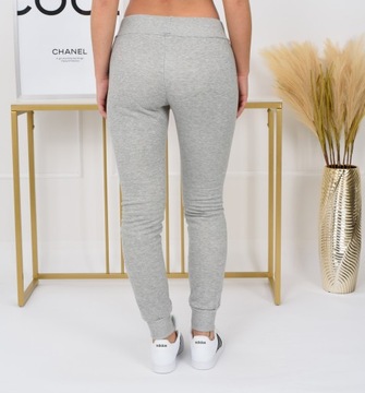 Глава СК01 L ЖЕНСКИЕ ОДНОТОННЫЕ СПОРТИВНЫЕ БРЮКИ