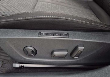 Skoda Octavia IV Kombi Plug-in 1.4 TSI iV Plug-In Hybrid 204KM 2021 Skoda Octavia 1.4iV PHEV 204KM Style DSG Kessy Virtual Podgrz.szybafotele, zdjęcie 11