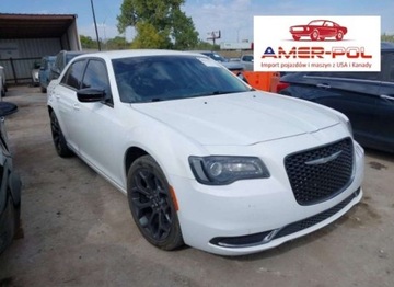 Chrysler 300C II 2019 Chrysler 300 2019r., 3.2l, od ubezpieczalni 3.2 Benzyna 291KM