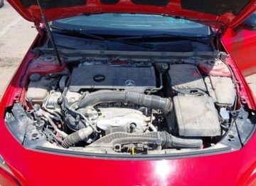 Mercedes CLA C118/X118 2020 Mercedes-Benz CLA 2020, 2.0L, porysowany lakier 2.0 Benzyna 221KM, zdjęcie 13