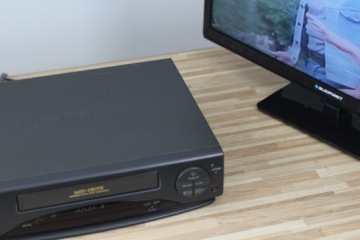 Видеомагнитофон Sharp VC-239, пульт дистанционного управления