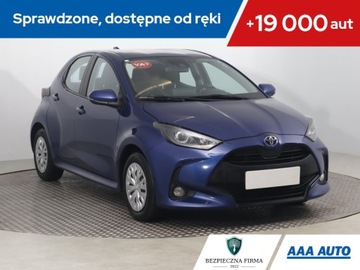 Toyota Yaris IV Hatchback 1.5 Dynamic Force 125KM 2022 Toyota Yaris 1.5 VVT-i, Salon Polska
