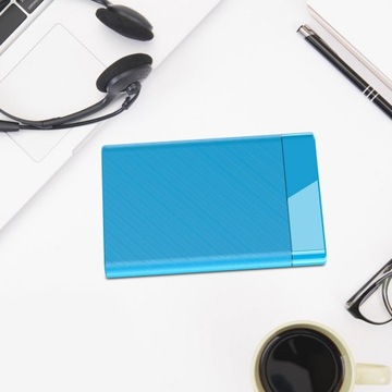 2,5-дюймовый внешний жесткий диск, бесплатный инструмент с USB-кабелем, синий футляр для твердотельного накопителя.